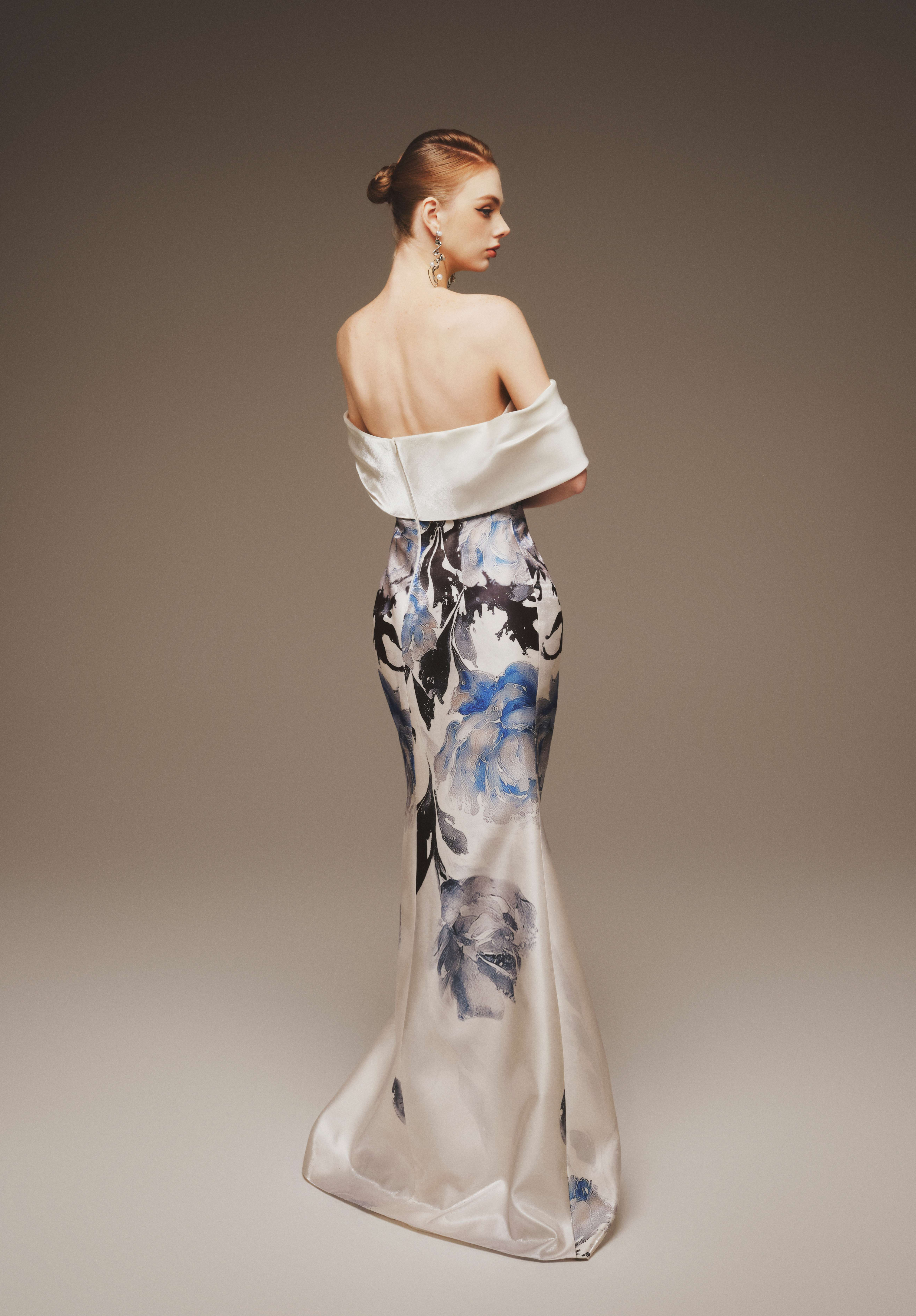 Đầm Taffeta Trễ Vai Họa Tiết Tranh Vẽ