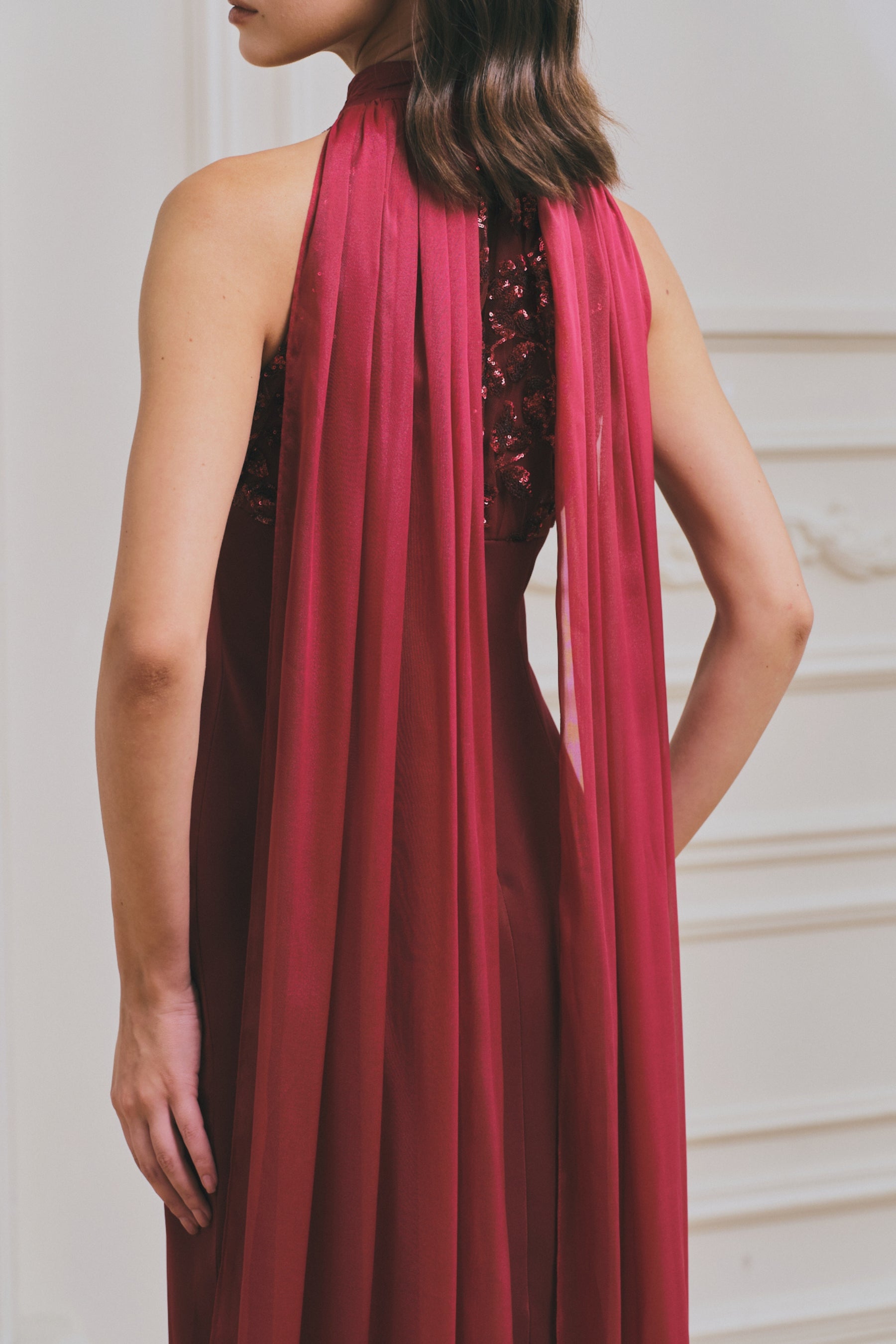 Đầm Maxi Màu Đỏ Burgundy Xẻ Tà Kết Hợp Vải Sheer