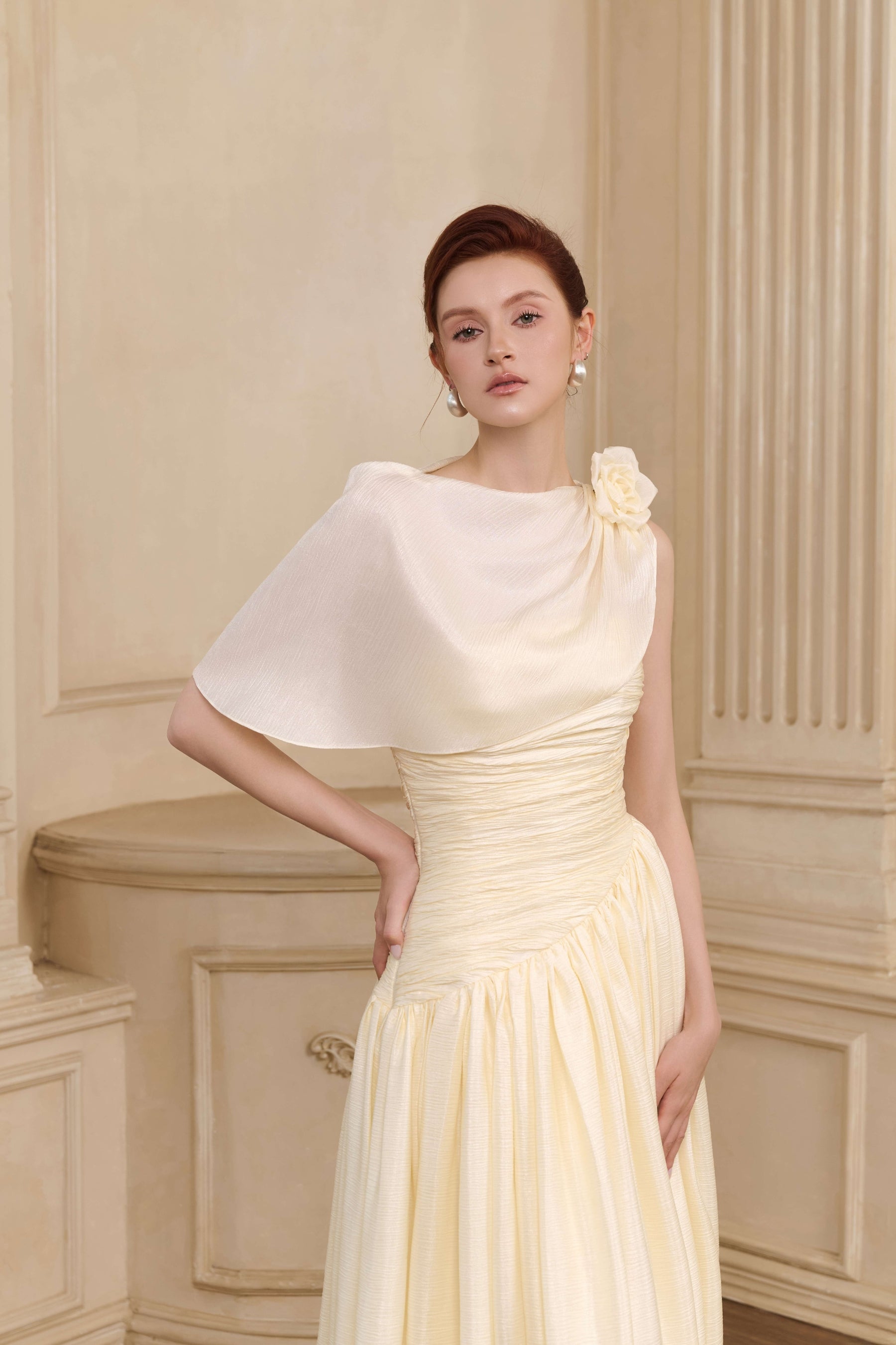 Đầm maxi Hallie xếp ly trễ một vai