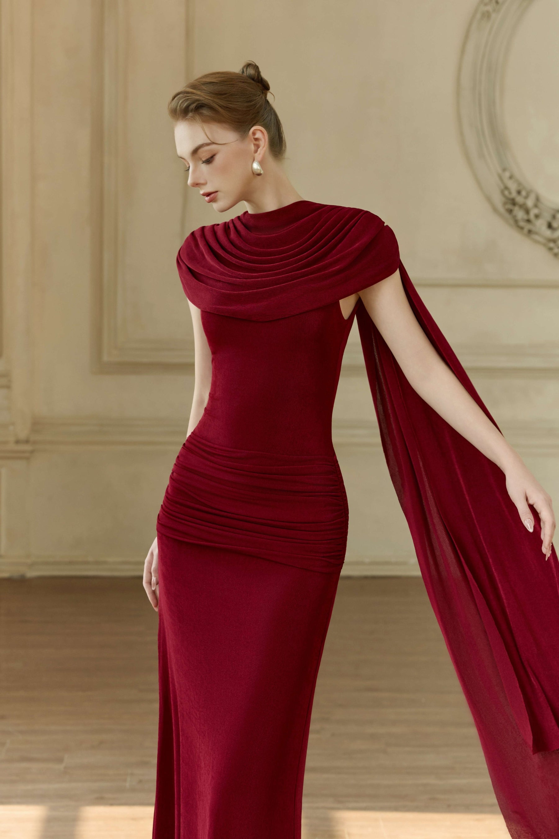 Váy Maxi Bailey Cổ Đổ Xếp Nếp