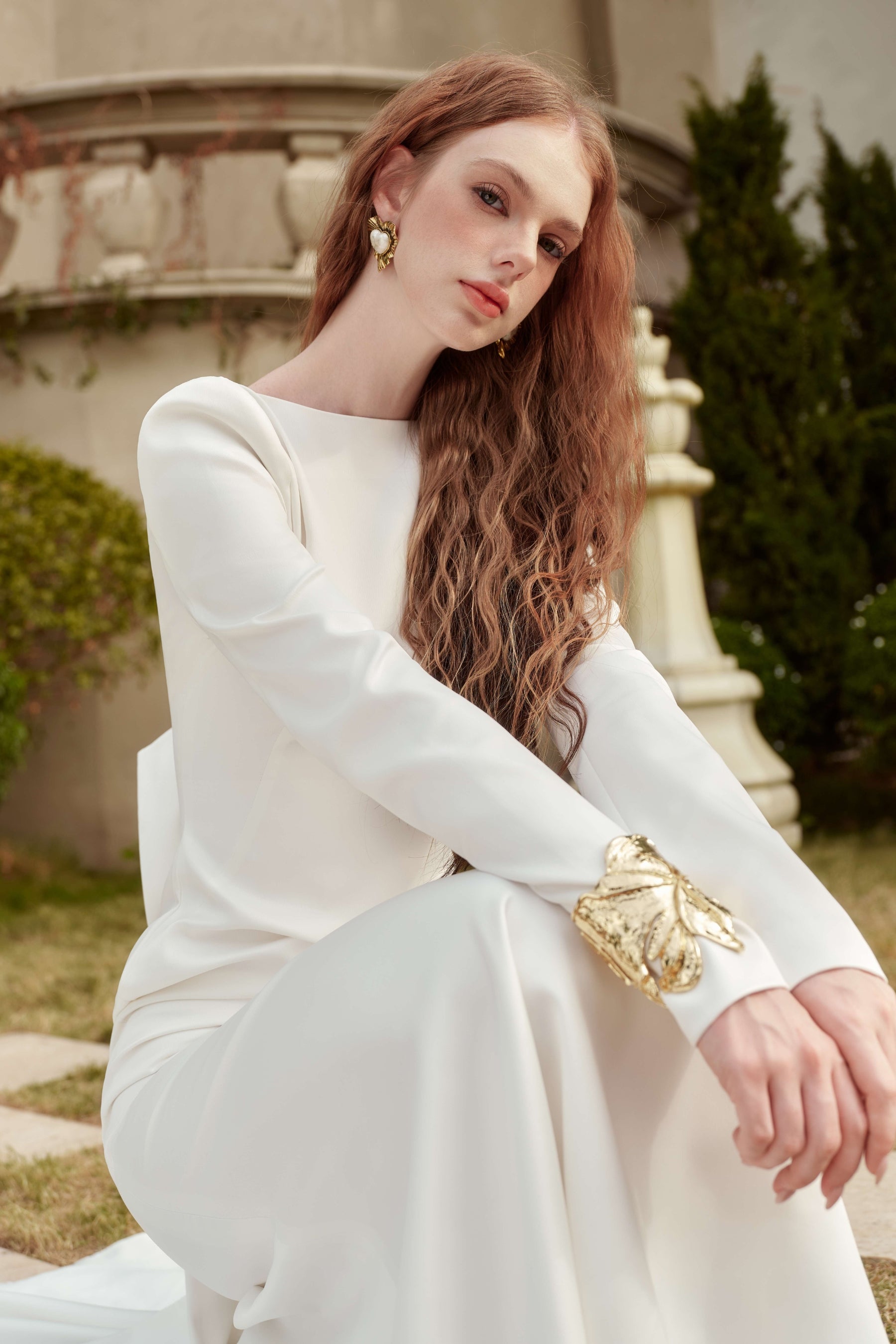 Váy Lụa Alani Trumpet Hở Lưng Dài Chạm Sàn