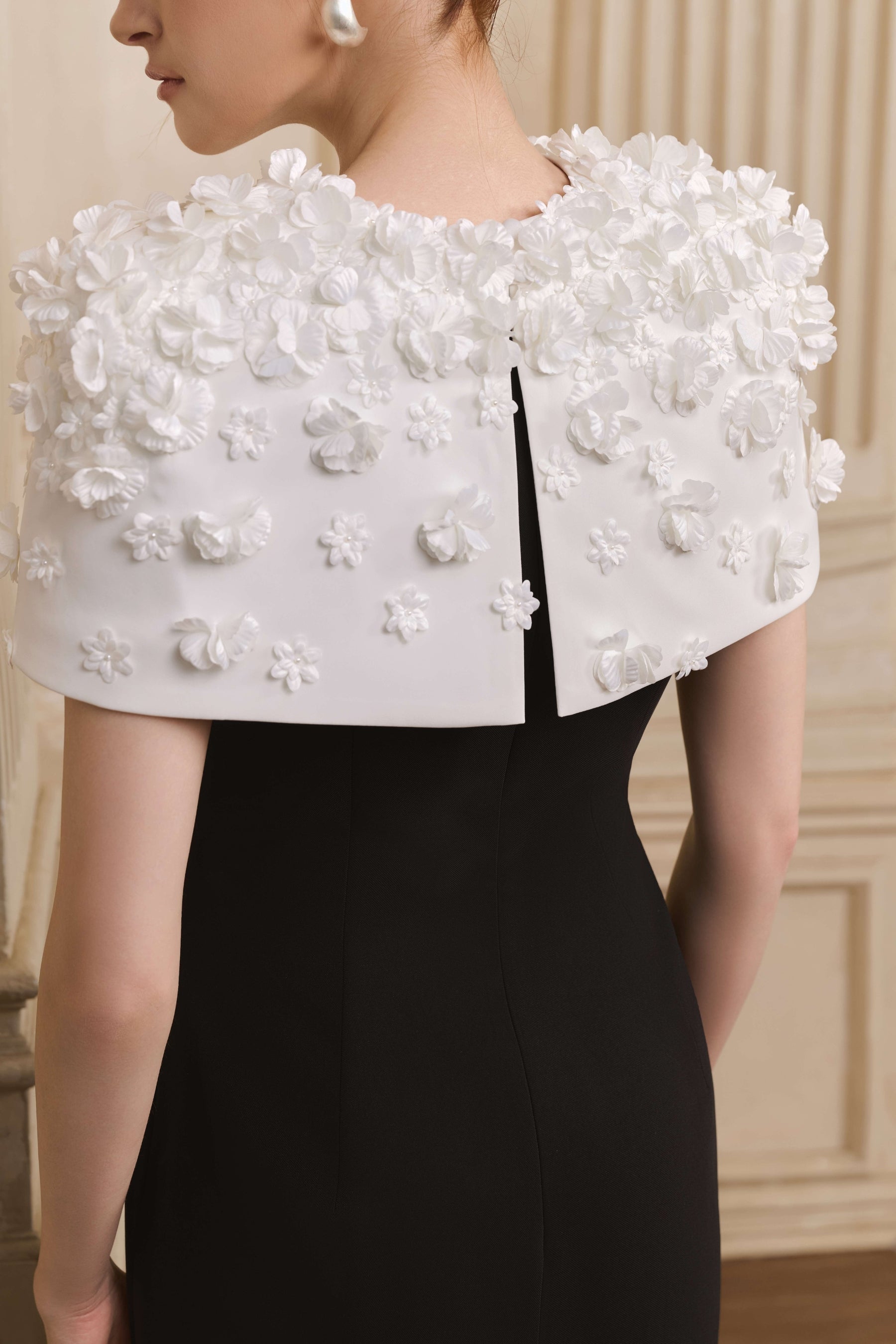 Đầm Midi Cici Appliqué Dáng Đứng